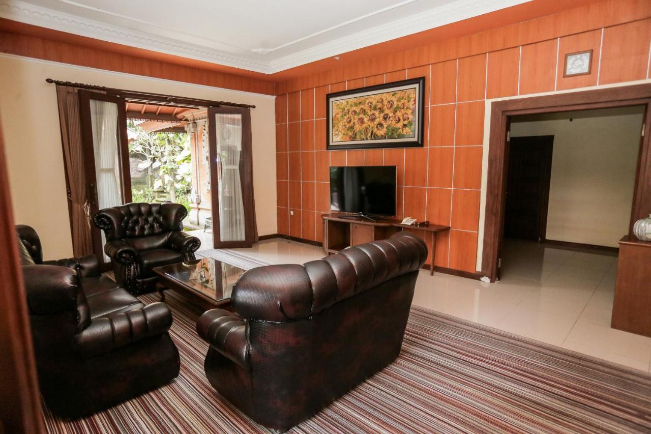 Family Room Terrace