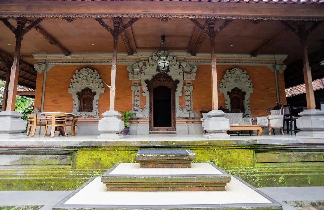Ubud Hotel & Cottages-1