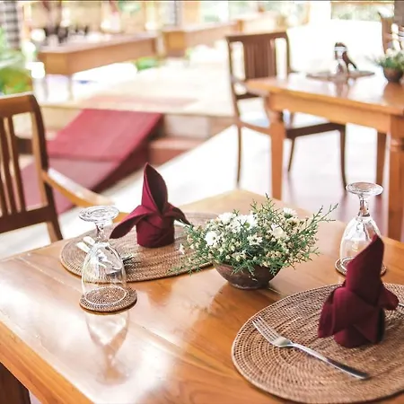Ubud Hotel & Cottages-2